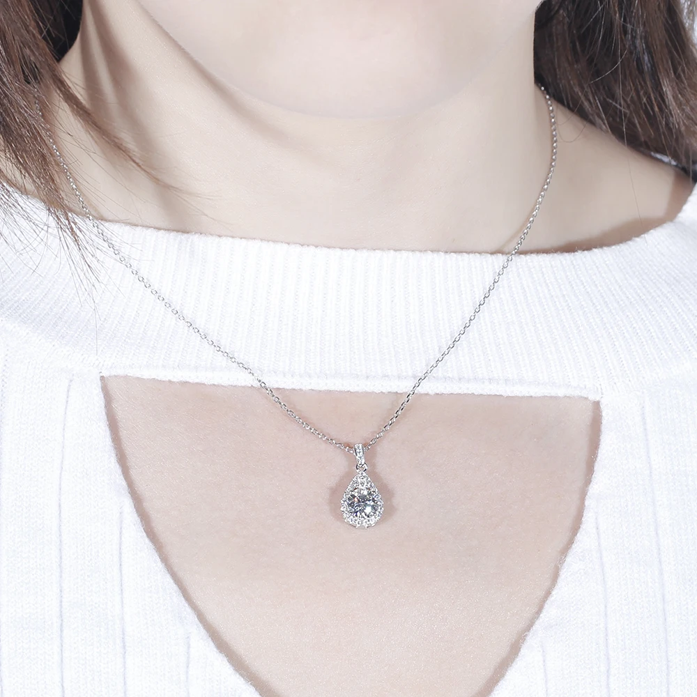 Transgems Sterling Silver S925 Center 6.5mm GH color Moissanite Halo Pendant Necklaces with Accents for Women Jewelry
Transgems Sterling Silver S925 Center 6.5mm GH color Moissanite Halo Pendant Necklaces with Accents for Women Jewelry