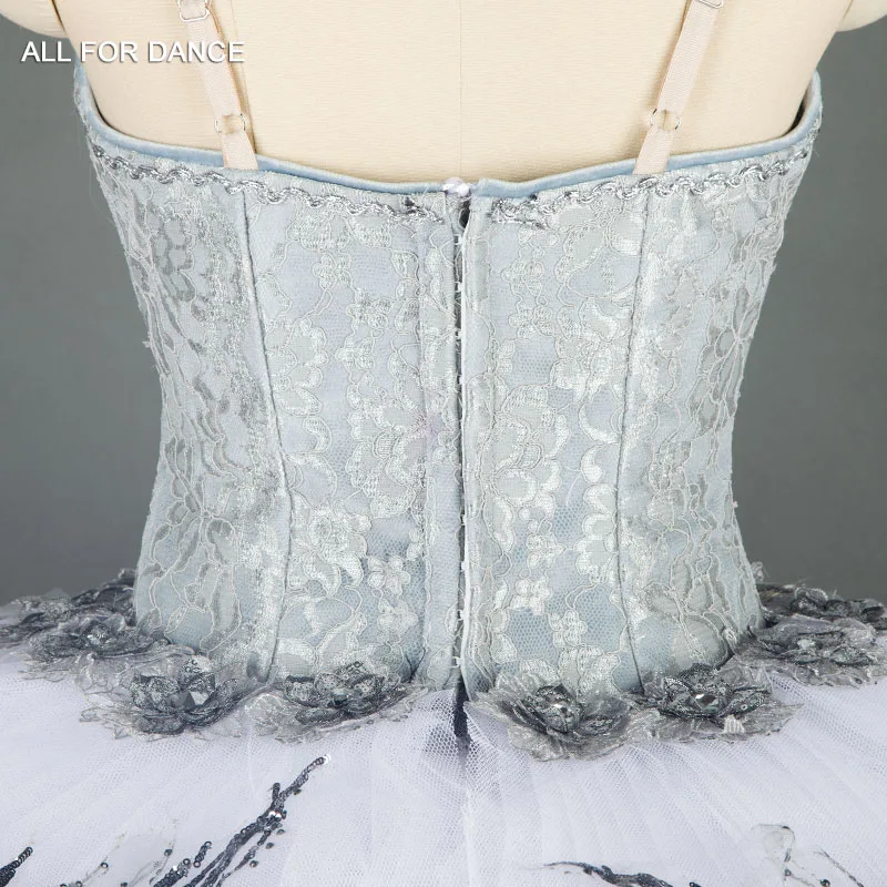 Grey sequin lace bodice ballet tutu Professional Ballet Tutu girl and women Stage costume ballerina dance tutu Girl dance tutu
Grey sequin lace bodice ballet tutu Professional Ballet Tutu girl and women Stage costume ballerina dance tutu Girl dance tutu