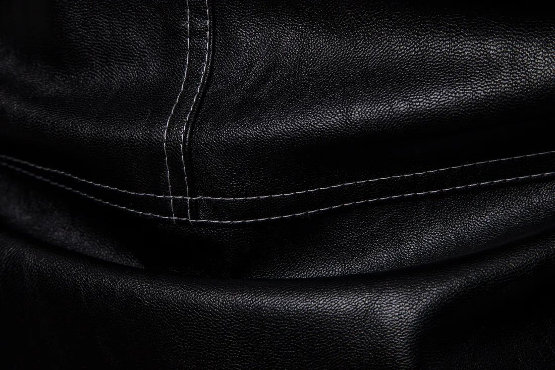 2019 temperament locomotive leather hooded men's European yards cultivate one's morality fashion leather jacket new
2019 temperament locomotive leather hooded men's European yards cultivate one's morality fashion leather jacket new