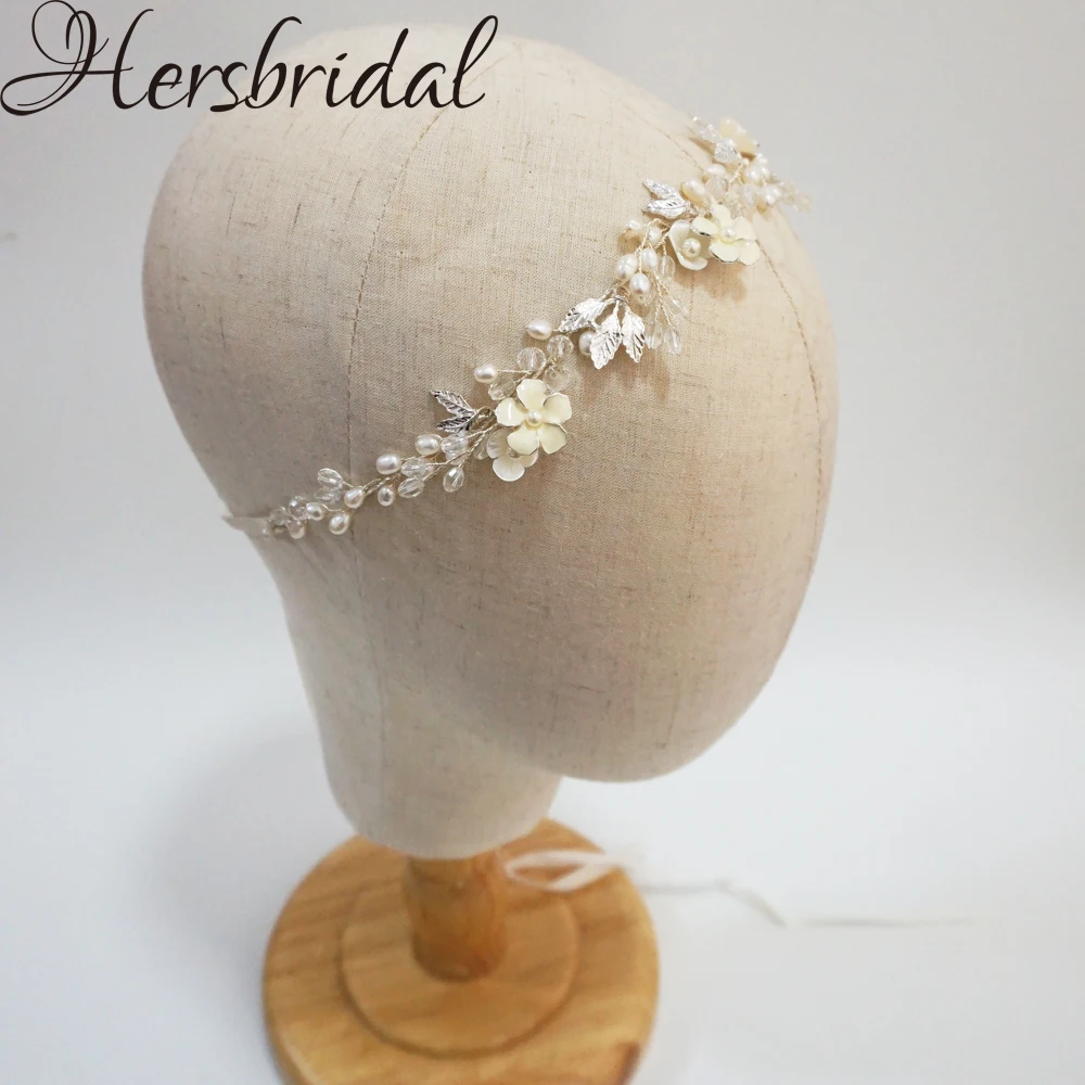 Delicate Flower Bridal Headpiece Freshwater Pearls Hair Vine Wedding Headband Simple And Elegant Hair Jewelry For Brides
Delicate Flower Bridal Headpiece Freshwater Pearls Hair Vine Wedding Headband Simple And Elegant Hair Jewelry For Brides