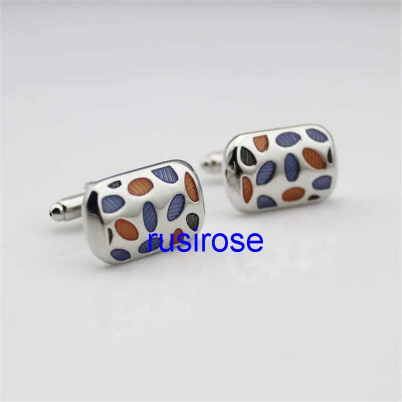 Factory direct custom cufflinks, oval-shaped striped cufflinks, in-kind shooting
Factory direct custom cufflinks, oval-shaped striped cufflinks, in-kind shooting