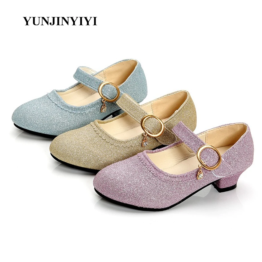 2019 new girls PU shoes Small high heel crystal dance shoes Party princess shoes Girls perform performance shoes Sandals
2019 new girls PU shoes Small high heel crystal dance shoes Party princess shoes Girls perform performance shoes Sandals
