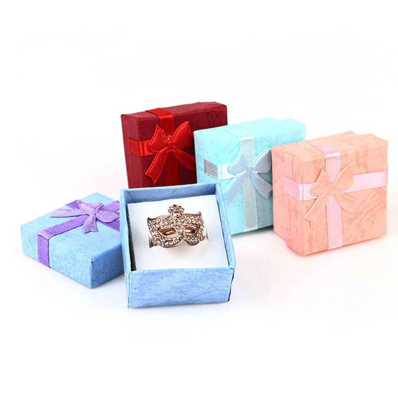 1PC Fashion 4*4cm Bowknot Square Organizer Box Rings Storage Box Small Gift Box For Rings Earrings
1PC Fashion 4*4cm Bowknot Square Organizer Box Rings Storage Box Small Gift Box For Rings Earrings