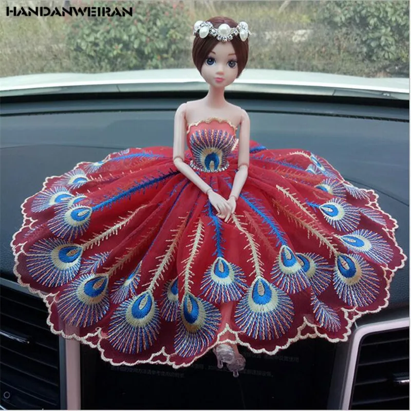 New 1Pcs Creative Handmade Wedding Doll Wedding Peacock Lace Car Doll Car Ornaments Doll Children's Toys Girlfriend Gifts
New 1Pcs Creative Handmade Wedding Doll Wedding Peacock Lace Car Doll Car Ornaments Doll Children's Toys Girlfriend Gifts