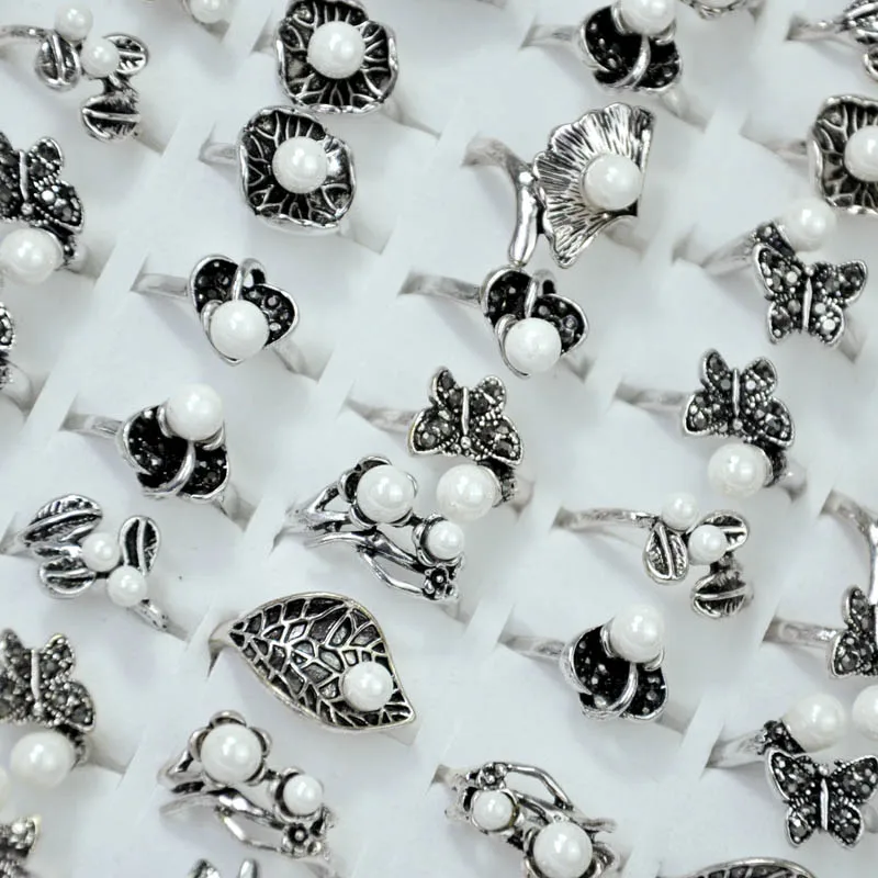 50Pcs Mixed Hot sale Vintage Retro Imitation Pearls Ancient Silver Women Ring female anel Jewelry Lots Top quality LR4050
50Pcs Mixed Hot sale Vintage Retro Imitation Pearls Ancient Silver Women Ring female anel Jewelry Lots Top quality LR4050
