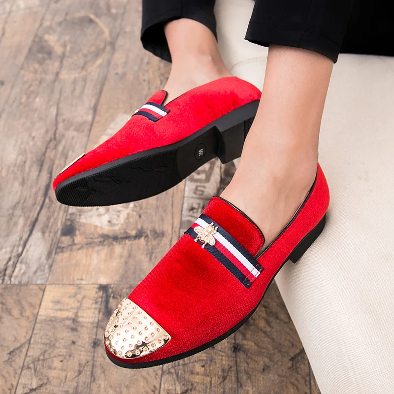 2019 new fashion men's shoes casual suede leather loafers male red black slip on shoe man big size 38-47 shoes for men hot sale
2019 new fashion men's shoes casual suede leather loafers male red black slip on shoe man big size 38-47 shoes for men hot sale