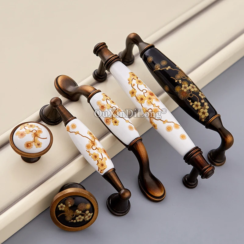 BRAND NEW 2PCS European Ceramic Printing Kitchen Cabinet Door Handles Cupboard Wardrobe Drawer Wine Cabinet Pulls Handles&Knobs
BRAND NEW 2PCS European Ceramic Printing Kitchen Cabinet Door Handles Cupboard Wardrobe Drawer Wine Cabinet Pulls Handles&Knobs