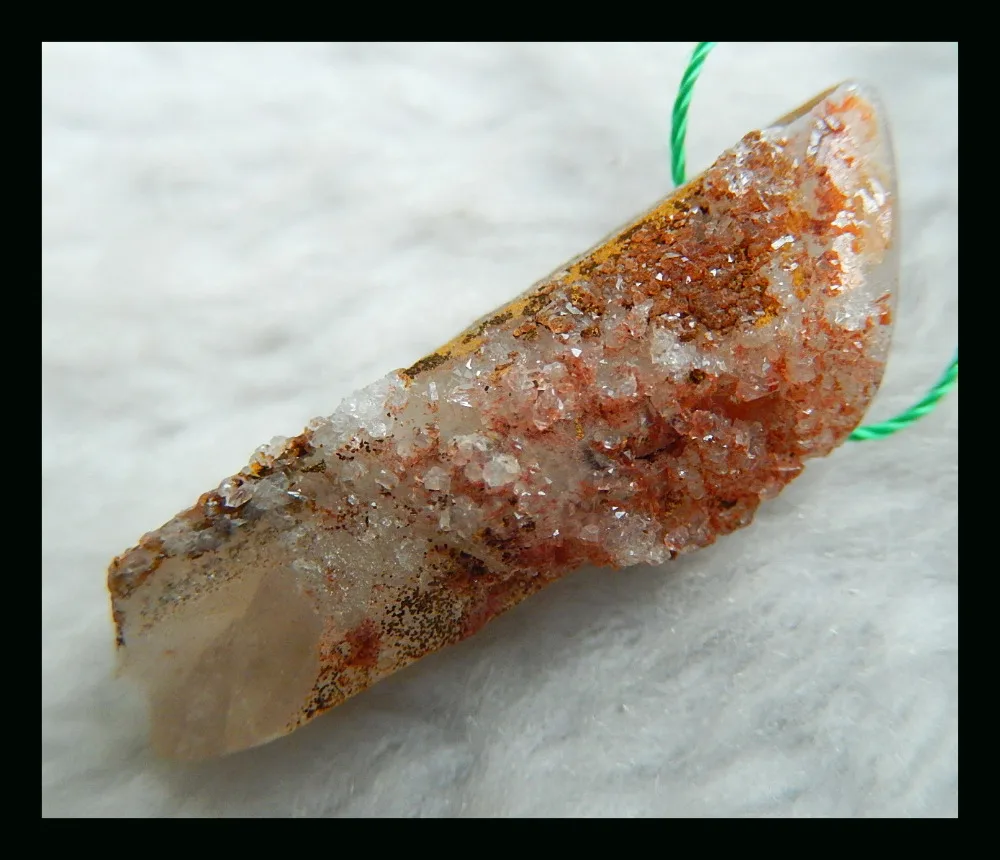 Natural Stone Drusy Quartz Pendant 36x12x11mm 6.0g Semiprecious Stone Fine Jewelry Bead Accessories
Natural Stone Drusy Quartz Pendant 36x12x11mm 6.0g Semiprecious Stone Fine Jewelry Bead Accessories