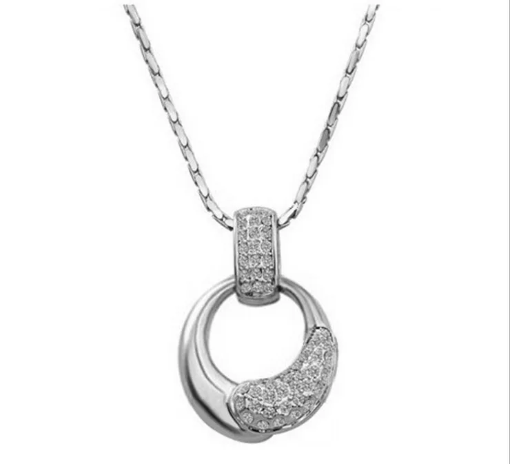 2PCS Fashion Rhinestone Handbag Shape Pendant Necklace
2PCS Fashion Rhinestone Handbag Shape Pendant Necklace