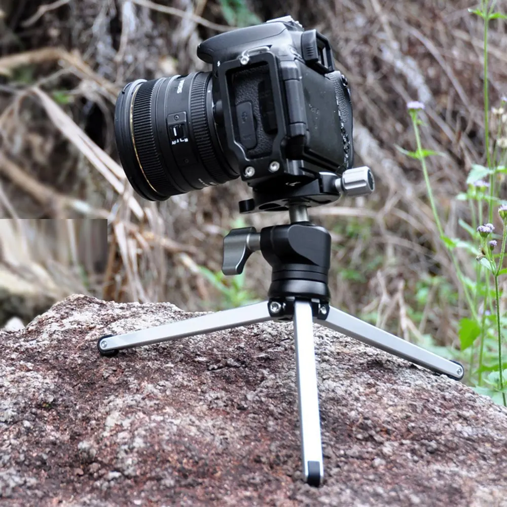 Настольный дорожный мини-штатив с шаровой головкой для Canon Nikon Sony A7S XT1 XT-2 XT10 камера видеокамера смартфон
Настольный дорожный мини-штатив с шаровой головкой для Canon Nikon Sony A7S XT1 XT-2 XT10 камера видеокамера смартфон