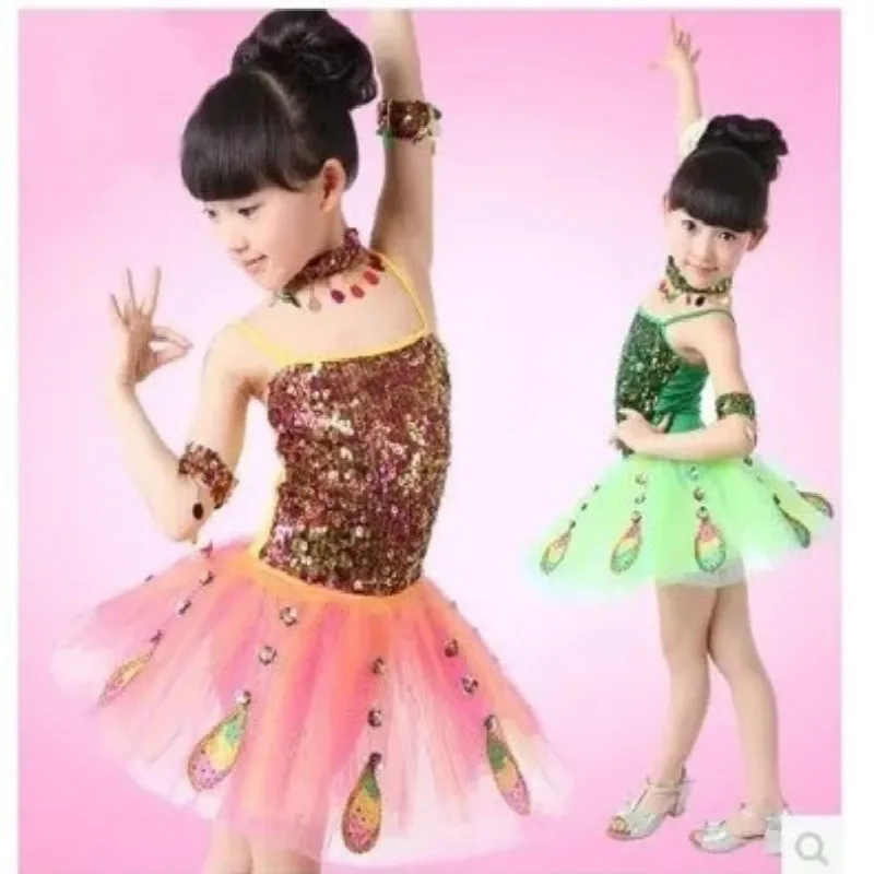 Girl jazz dance latin dance children dance show costume Dai dance clothes stage costume girl Peacock sequin skirt pants
Girl jazz dance latin dance children dance show costume Dai dance clothes stage costume girl Peacock sequin skirt pants