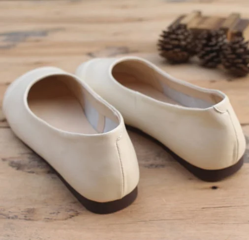 Careaymade-Mori Women's Shoes New Round Head Leisure Single Shoes,Top Layer Buffalo Wear-Resistant Flat-heeled Shoes, 2 colors
Careaymade-Mori Women's Shoes New Round Head Leisure Single Shoes,Top Layer Buffalo Wear-Resistant Flat-heeled Shoes, 2 colors