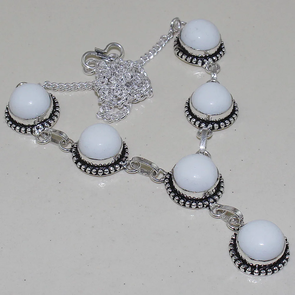

Серебристое ожерелье с белым опалом, покрытое медью, 48,2 см, N0632