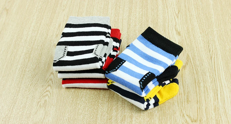 3 Pairs Men's Five Finger Socks Shorts Tube Boat Toe Socks Cotton Male Stripes Colorful Male 5 Finger Shoes
3 Pairs Men's Five Finger Socks Shorts Tube Boat Toe Socks Cotton Male Stripes Colorful Male 5 Finger Shoes