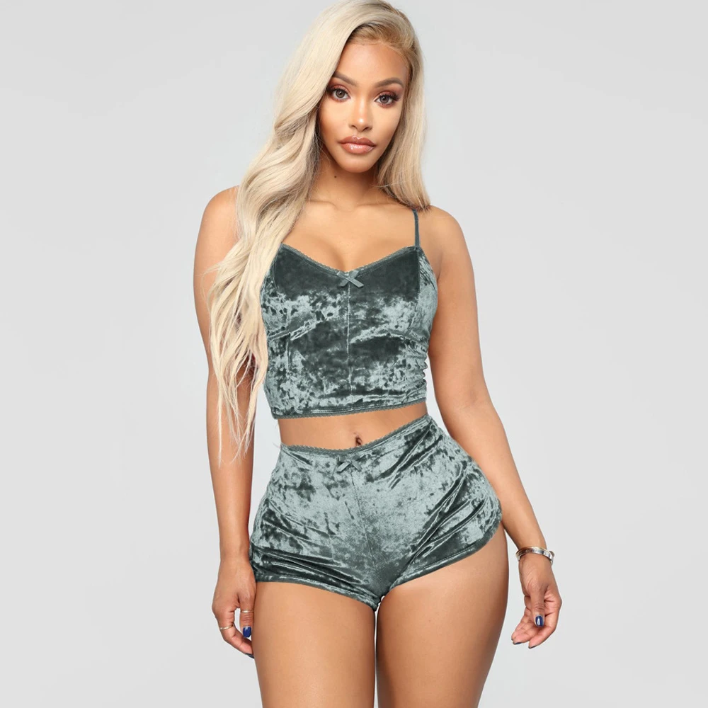2019 spring women's one-piece shorts two-piece hollow sexy Slim Korean fleece jumpsuit lace jumpsuit set
2019 spring women's one-piece shorts two-piece hollow sexy Slim Korean fleece jumpsuit lace jumpsuit set