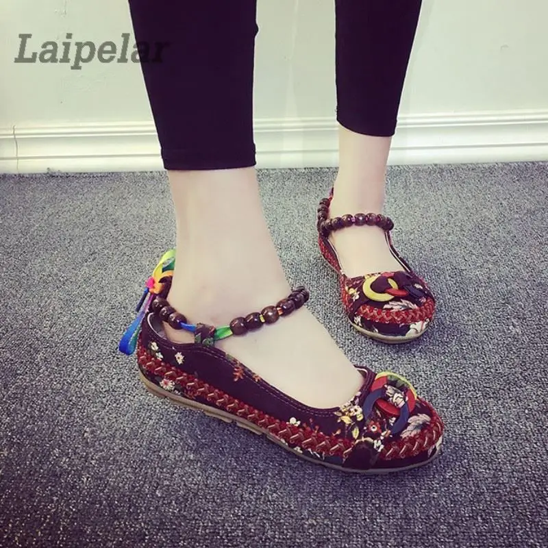 2018 New Fashion Women Ethnic Lace Up Beading Round Toe Comfortable Flats Colorful Loafers Casual Embroidered Cotton Shoes
2018 New Fashion Women Ethnic Lace Up Beading Round Toe Comfortable Flats Colorful Loafers Casual Embroidered Cotton Shoes