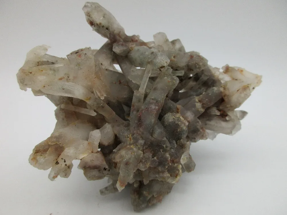 236g Unique Natural Mineral White Garden Crystal Cluster Skeletal Quartz Specimen Feng Shui Home Decoration student Collection
236g Unique Natural Mineral White Garden Crystal Cluster Skeletal Quartz Specimen Feng Shui Home Decoration student Collection