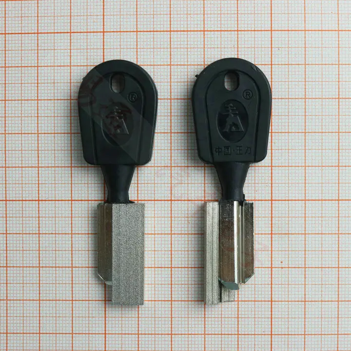 wangli key duplicating using fixture clamp key machines chuck key cutting machines accessories for wangli blank key cutting
wangli key duplicating using fixture clamp key machines chuck key cutting machines accessories for wangli blank key cutting