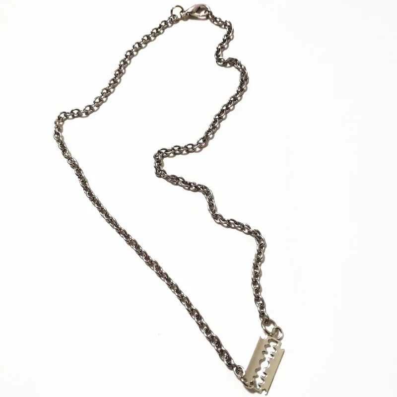 2019 Natural Color Stainless Steel Chain Necklace Alloy Blade Pendant Charm Necklace for Men Women Unisex Necklace 45cm/ 50cm
2019 Natural Color Stainless Steel Chain Necklace Alloy Blade Pendant Charm Necklace for Men Women Unisex Necklace 45cm/ 50cm
