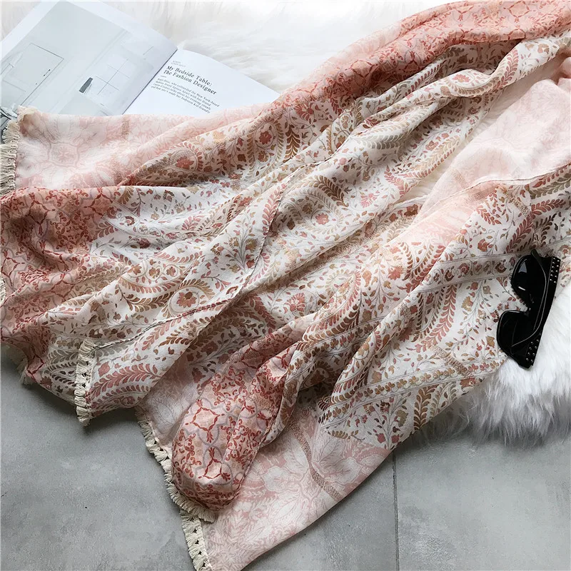 2018 New Fashion Flower Vine Pattern Stitch Scarves Shawl Women Floral Leaf Print Tassel Wrap Muffler Hijab Wholesale 10pcs/lot
2018 New Fashion Flower Vine Pattern Stitch Scarves Shawl Women Floral Leaf Print Tassel Wrap Muffler Hijab Wholesale 10pcs/lot