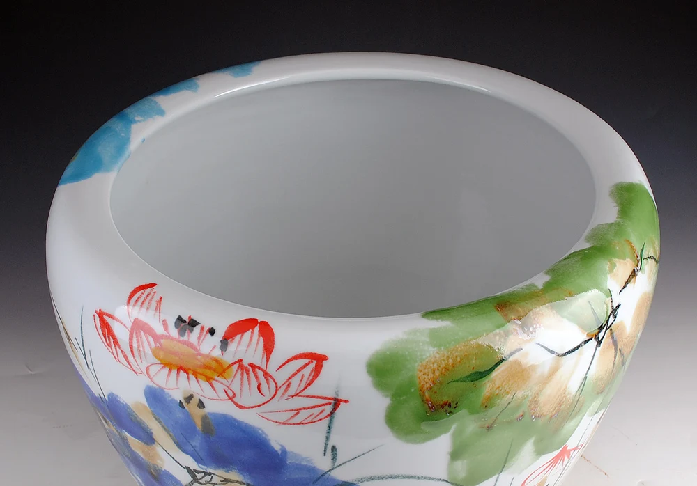 Jingdezhen ceramics freehand painted lotus big goldfish turtle modern living room decoration Home Furnishing cylinder
Jingdezhen ceramics freehand painted lotus big goldfish turtle modern living room decoration Home Furnishing cylinder