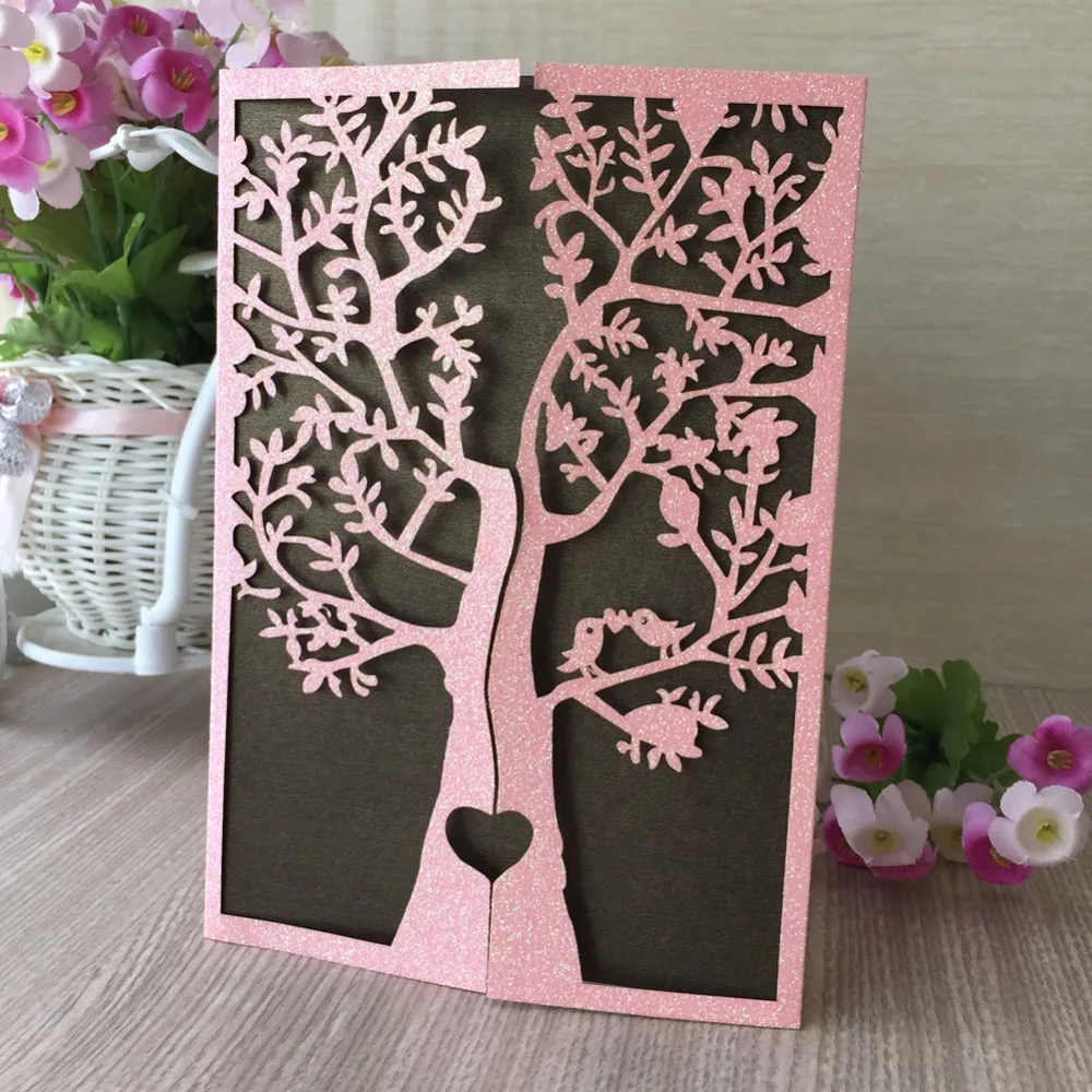 50pcs Hot Glitter Paper Wedding Party Invitaiton Card Wedding Place Cards Latest Invitation Card Laser Cut Tree With Love Birds
50pcs Hot Glitter Paper Wedding Party Invitaiton Card Wedding Place Cards Latest Invitation Card Laser Cut Tree With Love Birds