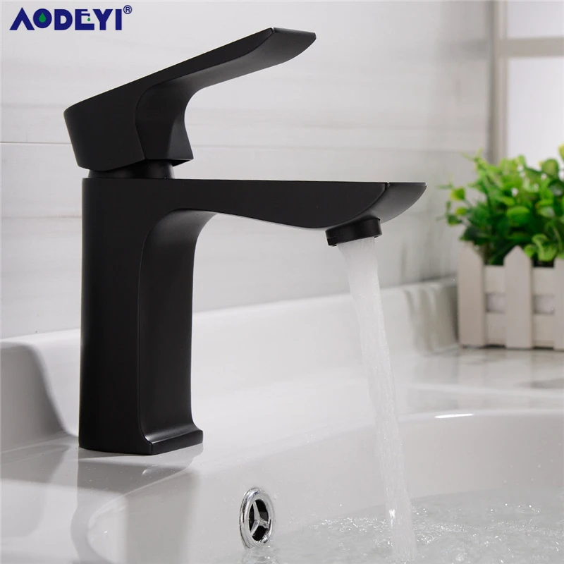 Solid Brass Bath Basin Faucet Cold and Hot Water Bathroom Faucets Mixer Tap Torneira for Sink Chrome & Chrome and White & Black
Solid Brass Bath Basin Faucet Cold and Hot Water Bathroom Faucets Mixer Tap Torneira for Sink Chrome & Chrome and White & Black