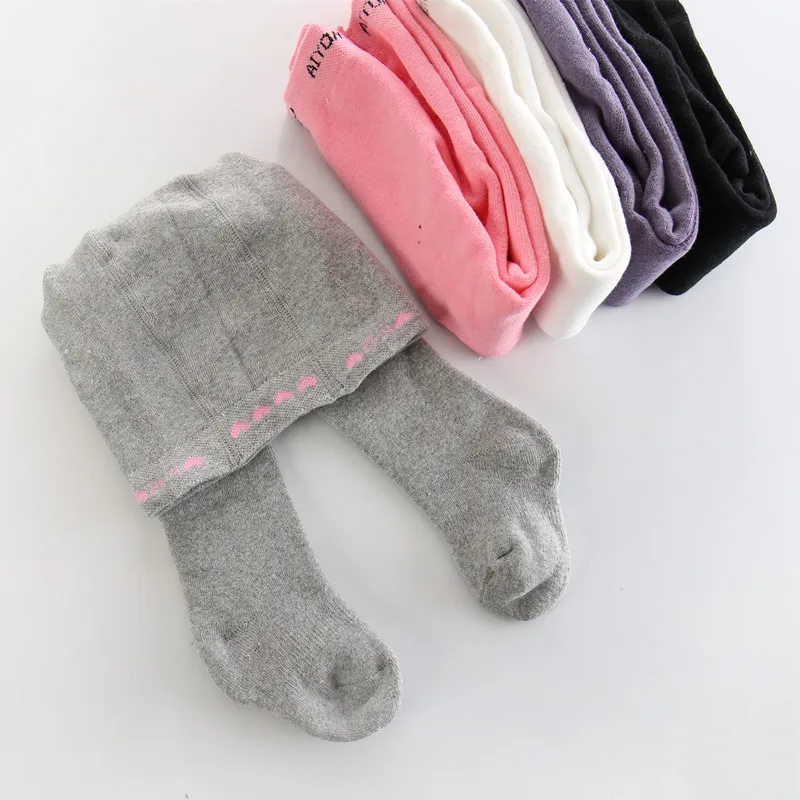 Леггинсы осенне-зимние утепленные с ворсинками
Леггинсы осенне-зимние утепленные с ворсинками