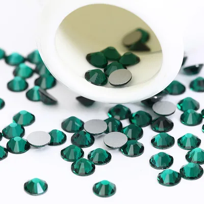 2017 3D Emerald Ss3 -ss34 Flat Back Nail Art Crystal Decorations Glue on Rhinestones for Nails Stone diy shose and phone shell
2017 3D Emerald Ss3 -ss34 Flat Back Nail Art Crystal Decorations Glue on Rhinestones for Nails Stone diy shose and phone shell