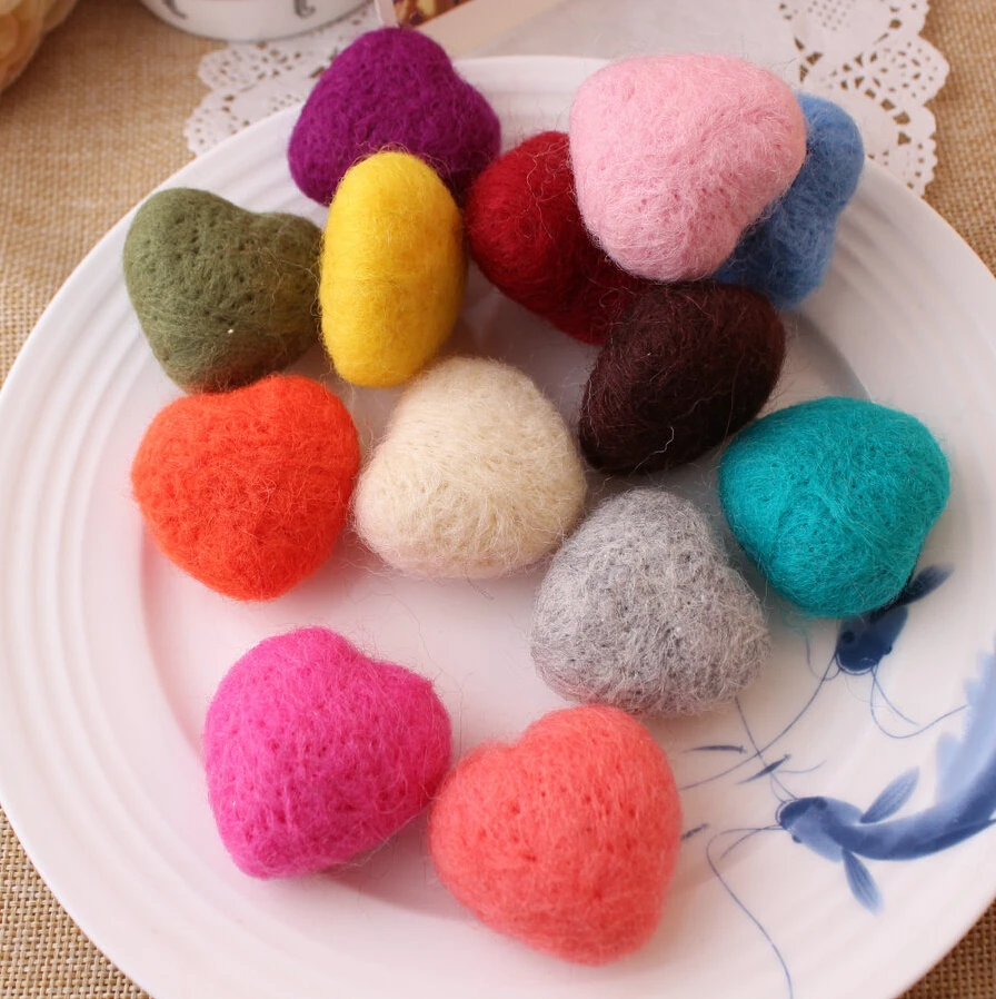 

Free Shipping 20PCS/Lot Handmade Wool Flet Love Heart Patch Sticks Fit for DIY Jewelry Decorated Girls Hair Clips Headband Decor