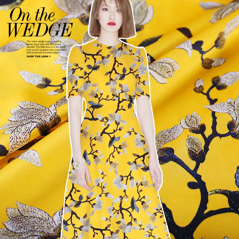 2018 new 108cm wide 19mm yellow digital printing silk stretch satin fabric summer silk clothing cheongsam fabrics fashion cloth
2018 new 108cm wide 19mm yellow digital printing silk stretch satin fabric summer silk clothing cheongsam fabrics fashion cloth