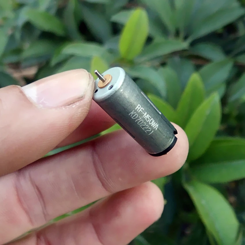 M50 miniature motor dia 10mm solar energy small motor DC3V -4.5V 21000-31000rpm high torque micro motorc electric machinery part
M50 miniature motor dia 10mm solar energy small motor DC3V -4.5V 21000-31000rpm high torque micro motorc electric machinery part