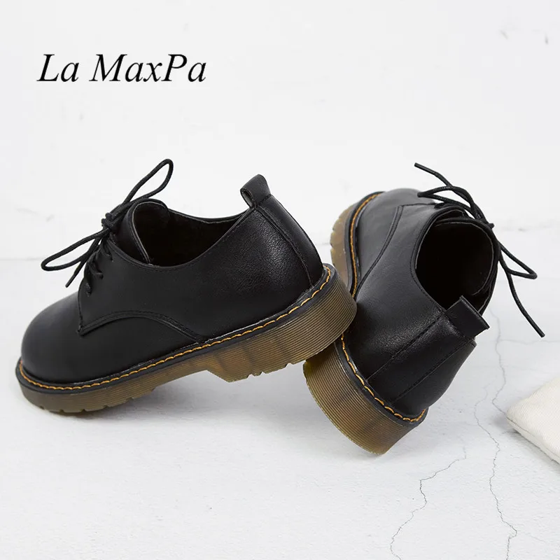 women pu leather oxford shoes woman flats brogues spring vintage handmade laces loafers casual Gradient Moccasins Sapatos
women pu leather oxford shoes woman flats brogues spring vintage handmade laces loafers casual Gradient Moccasins Sapatos