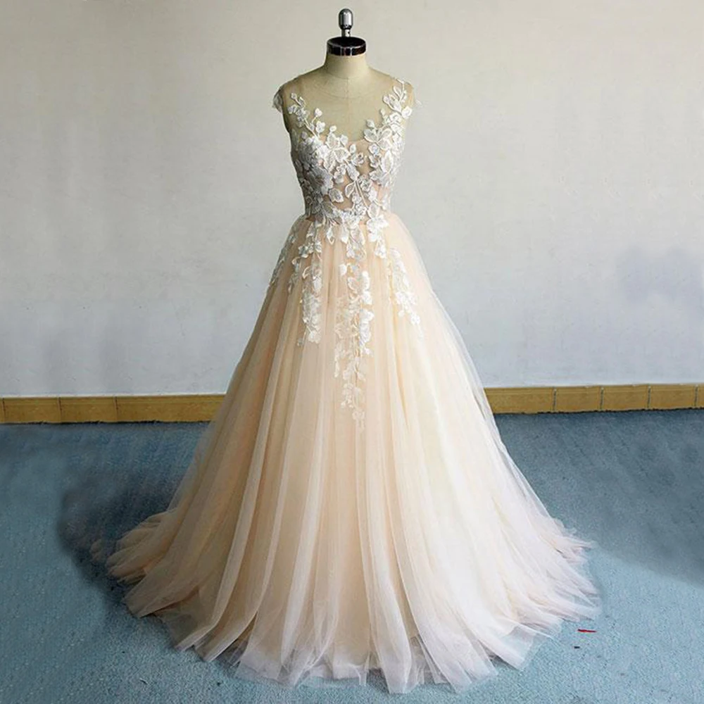 Champagne Lace Wedding Dress 2019 bruidsjurken Appliques Zipper Buttons A Line abiti da sposa Bride Gowns
Champagne Lace Wedding Dress 2019 bruidsjurken Appliques Zipper Buttons A Line abiti da sposa Bride Gowns