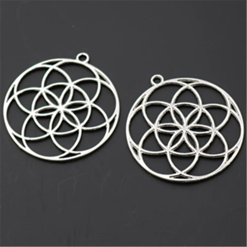 5pcs Silver Color Retro Large Flower of Life Pendant DIY Charms For Jewelry Carfts Makings 45*43mm A759
5pcs Silver Color Retro Large Flower of Life Pendant DIY Charms For Jewelry Carfts Makings 45*43mm A759