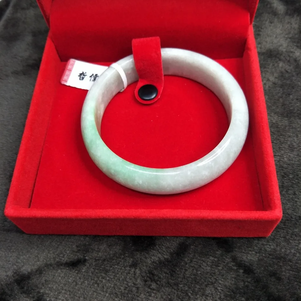 Zheru Jewelry Natural Jadeite Bracelet Natural Green Bicolor 54-61mm Female Gifts A Class A National Certificate
Zheru Jewelry Natural Jadeite Bracelet Natural Green Bicolor 54-61mm Female Gifts A Class A National Certificate