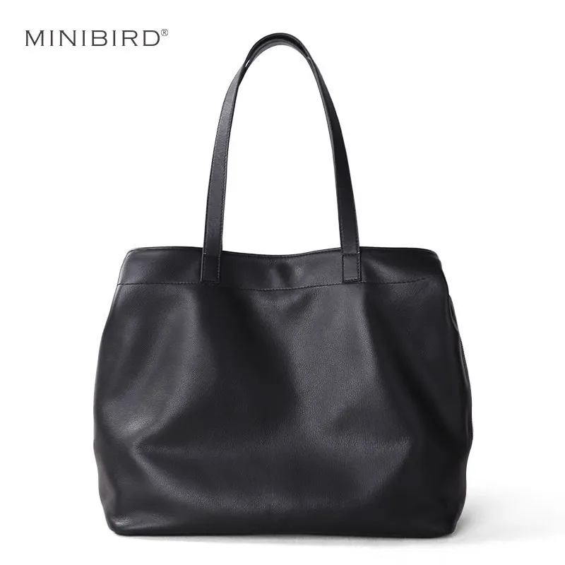 Genuine Leather Bag Women Shoulder Bag Female Luxury Simple Fashion Casual Tote Handbag Lady Cowhide Leather Travelling bag New
Genuine Leather Bag Women Shoulder Bag Female Luxury Simple Fashion Casual Tote Handbag Lady Cowhide Leather Travelling bag New