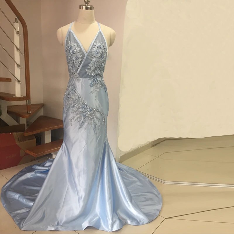 Sexy Halter Mermaid Evening Dresses Lace Appliques Pearl Beading Backless Celebrity Gowns Sweep Train Special Occasion Dress
Sexy Halter Mermaid Evening Dresses Lace Appliques Pearl Beading Backless Celebrity Gowns Sweep Train Special Occasion Dress