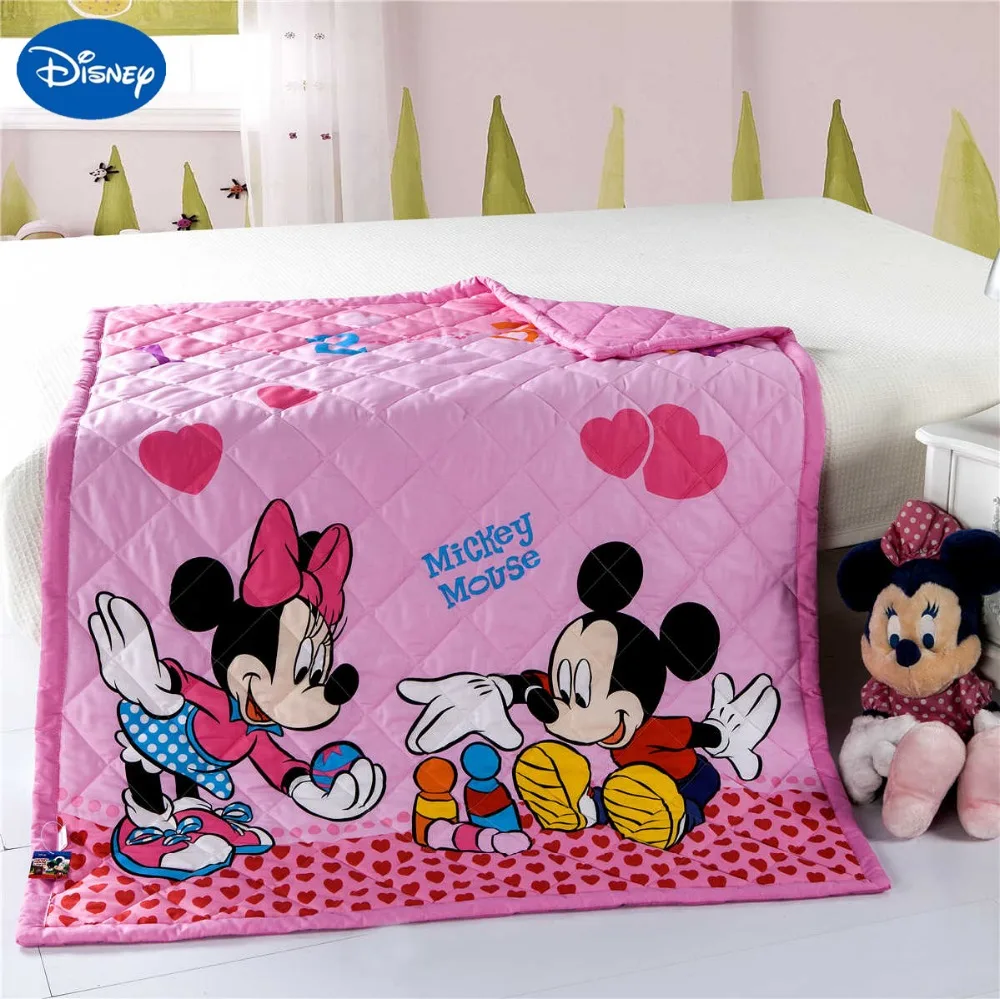 Розовые стеганые одеяла с Микки и Минни Маус, постельное белье Disney, хлопок, Wowen, 120*150 см, детская кроватка для мальчиков, детская кроватка, Декор, летний сезон, мягкая
Розовые стеганые одеяла с Микки и Минни Маус, постельное белье Disney, хлопок, Wowen, 120*150 см, детская кроватка для мальчиков, детская кроватка, Декор, летний сезон, мягкая