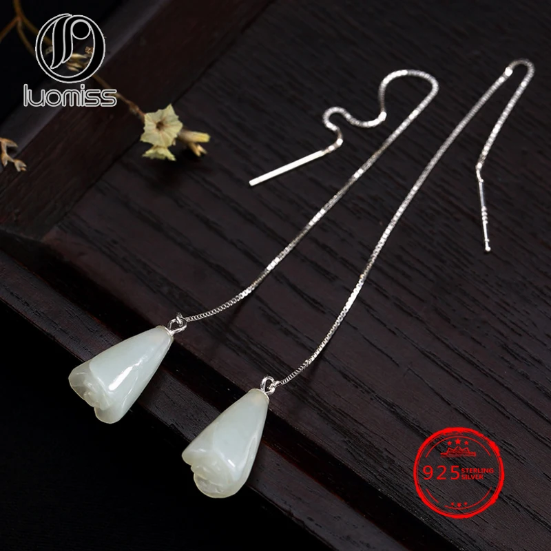 S925 sterling silver vintage inset ear line Korean version 100 girls pure silver earrings wholesale.
S925 sterling silver vintage inset ear line Korean version 100 girls pure silver earrings wholesale.