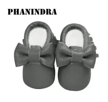 Милые детские мокасины из натуральной кожи на резиновой подошве с двойным бантом; нескользящие весенние Мягкие Мокасины
Милые детские мокасины из натуральной кожи на резиновой подошве с двойным бантом; нескользящие весенние Мягкие Мокасины