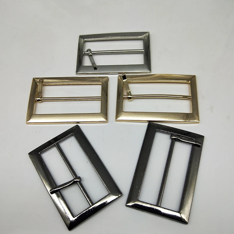 Metal Square belt buckles for shoes bag garment decoration 4 cm 3 colors Belt Buckles decoration DIY Accessory Sewing 10 pcs/lot
Metal Square belt buckles for shoes bag garment decoration 4 cm 3 colors Belt Buckles decoration DIY Accessory Sewing 10 pcs/lot