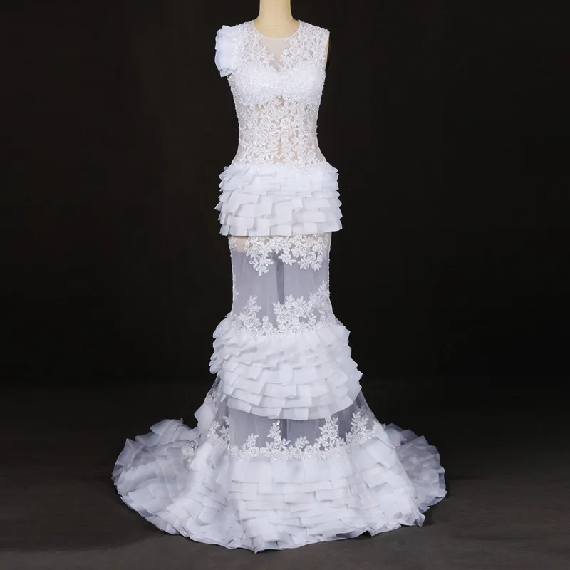 Trouwjurk 2022 Sexy Illusion Tiered Ruffles Lace Mermaid Wedding Dresses Plus Size Long Pearls Crystal Beach Wedding Gowns W168
Trouwjurk 2022 Sexy Illusion Tiered Ruffles Lace Mermaid Wedding Dresses Plus Size Long Pearls Crystal Beach Wedding Gowns W168