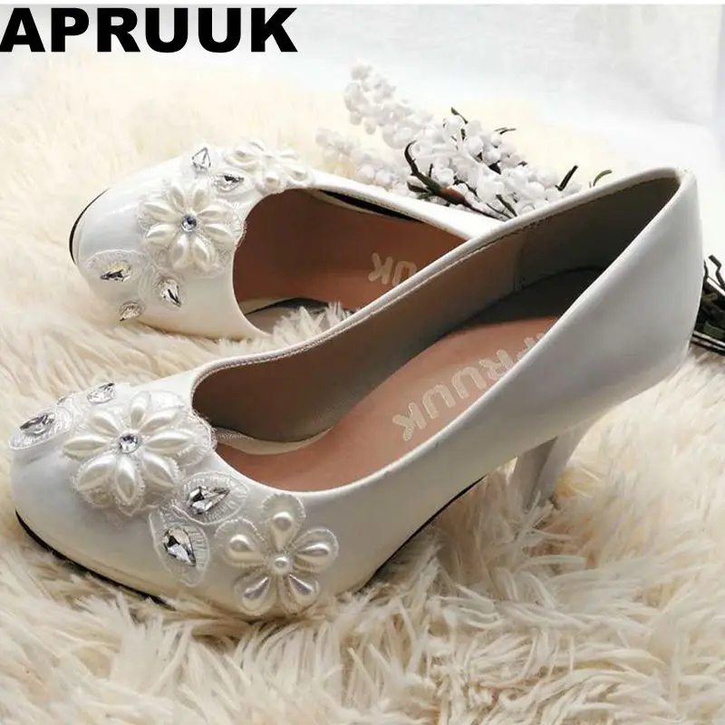 Women's wedding shoes spring autumn closed toe platforms lace pearls bridal wedding shoes lady plus size evening party shoes
Women's wedding shoes spring autumn closed toe platforms lace pearls bridal wedding shoes lady plus size evening party shoes