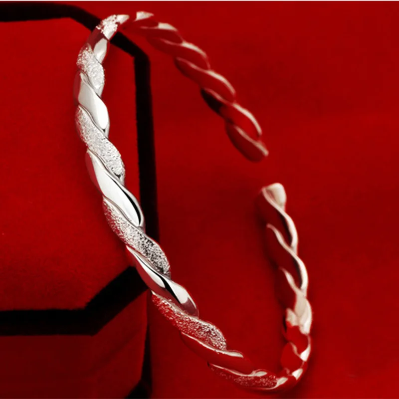 Wholesale 925 sterling silver fashion ladies bangles jewelry women birthday gift no fade cheap drop shipping female girl
Wholesale 925 sterling silver fashion ladies bangles jewelry women birthday gift no fade cheap drop shipping female girl