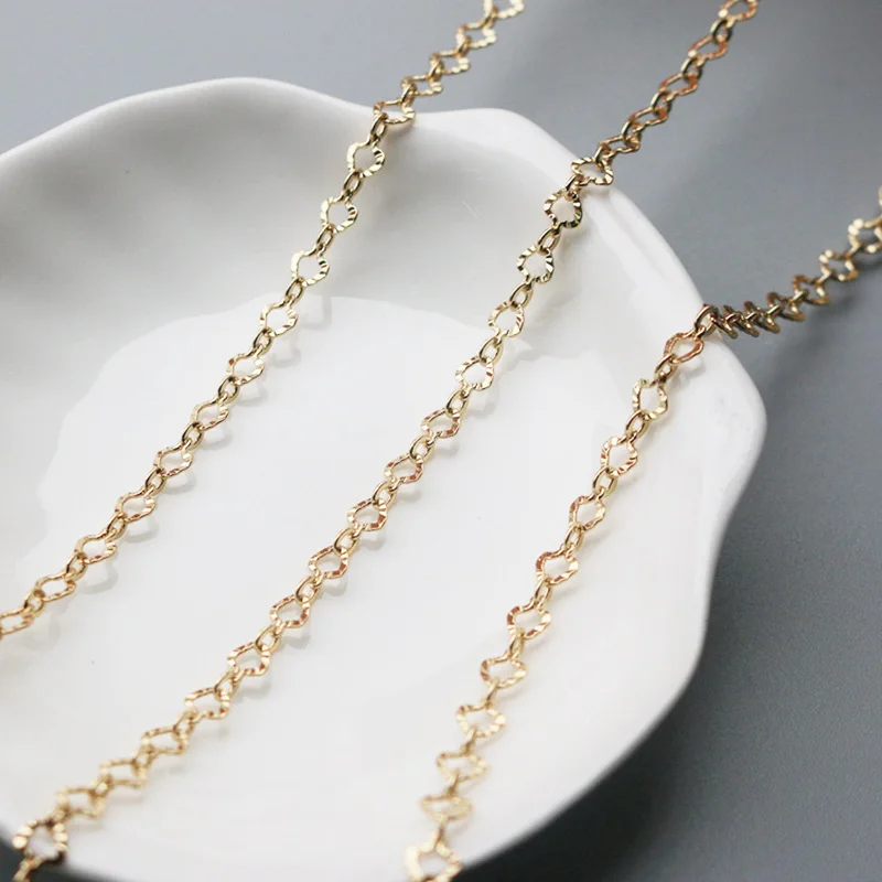 Vacuum plating gold embossed heart-shaped brass Chain for making jewelry accessories 4mm 1meter
Vacuum plating gold embossed heart-shaped brass Chain for making jewelry accessories 4mm 1meter
