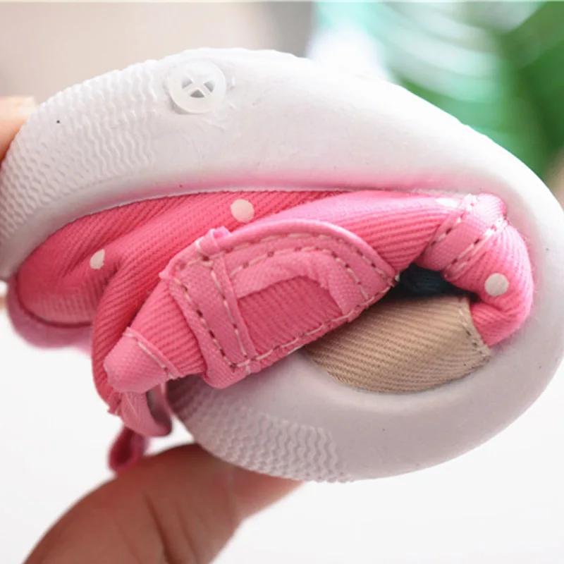 Cute Baby Shoes for Boys Girl Kids Sneakers Breathable Soft Soled Voiced Loss Prevention Baby Shoes Funny Gift
Cute Baby Shoes for Boys Girl Kids Sneakers Breathable Soft Soled Voiced Loss Prevention Baby Shoes Funny Gift