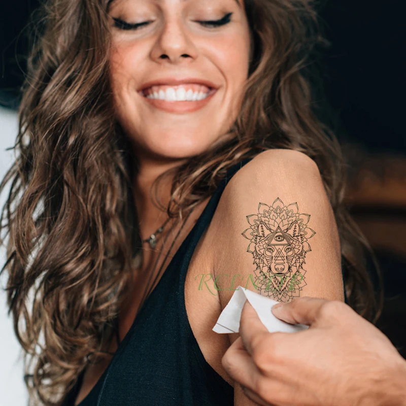 Waterproof Temporary Tattoo Sticker Triangle eye wolf lotus Fake Tatto Flash Tatoo Tatouage arm foot For Men Women Girl
Waterproof Temporary Tattoo Sticker Triangle eye wolf lotus Fake Tatto Flash Tatoo Tatouage arm foot For Men Women Girl