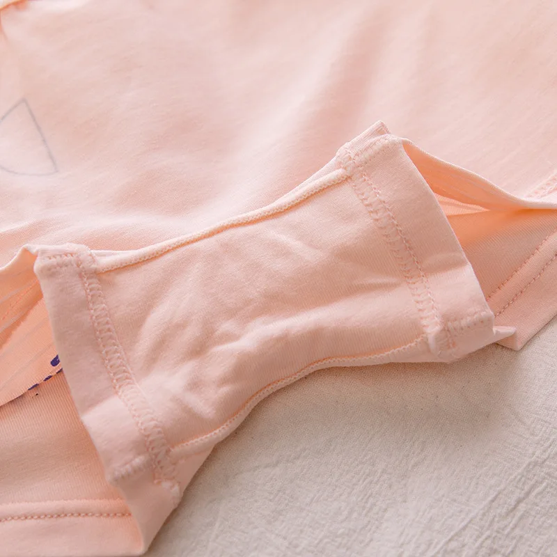 High Quality Kids Underwear Girl Boxers Shorts Panty Girls Panties Calcinhas Infantil Children Clothing Letter Lingerie 1811
High Quality Kids Underwear Girl Boxers Shorts Panty Girls Panties Calcinhas Infantil Children Clothing Letter Lingerie 1811