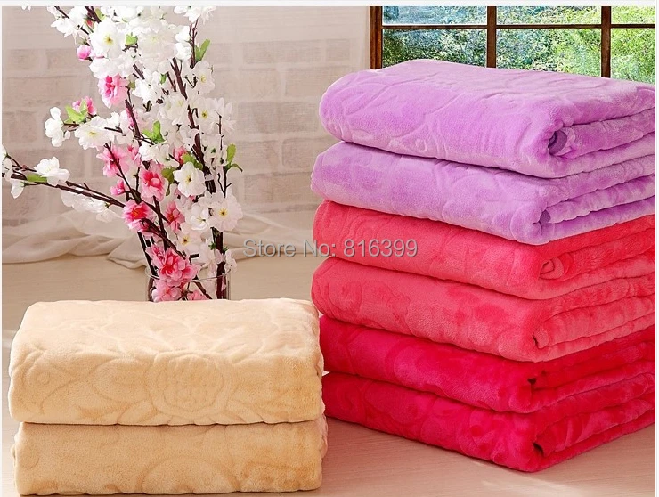 Flannel Baby blanket 150*200cm 2017 New Summer 100% coral fleece flannel fabric blanket super soft air-condition blanket
Flannel Baby blanket 150*200cm 2017 New Summer 100% coral fleece flannel fabric blanket super soft air-condition blanket